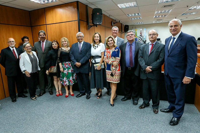 O desenlace da fita inaugural contou com a participação da presidente Gisela Moraes e dos membros da Administração