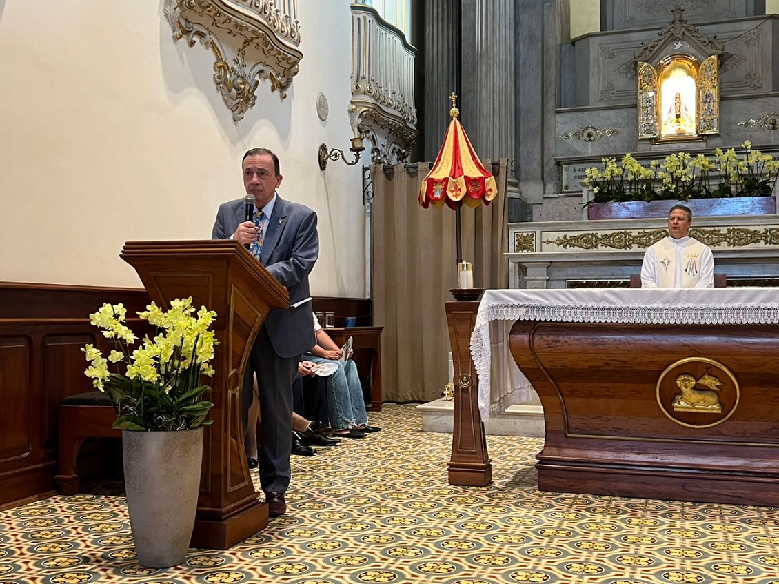 Dr. Giordani faz a leitura da Carta de Aparecida na Basílica Histórica