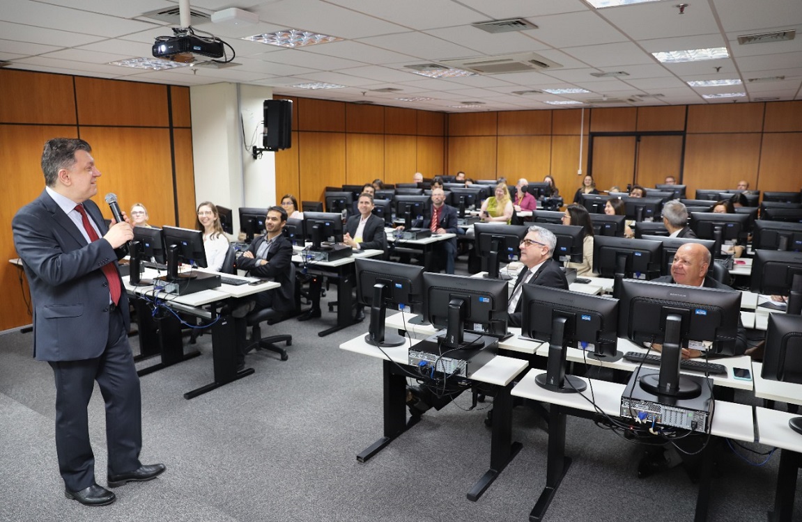 Corregedoria Regional reúne secretários de diversos tribunais para atualização da Plataforma WikiVT