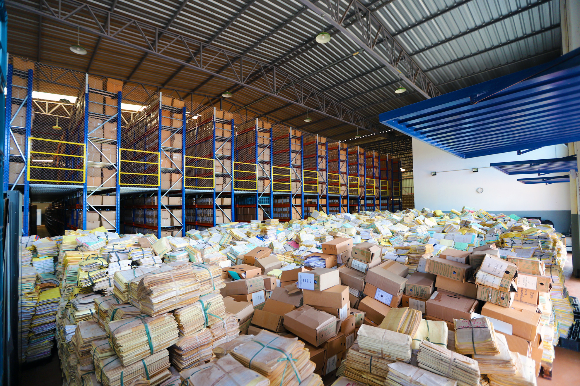 Doação de 64,8 toneladas de papel pelo TRT-15 rende quase R$ 59 mil para coletores cooperados  