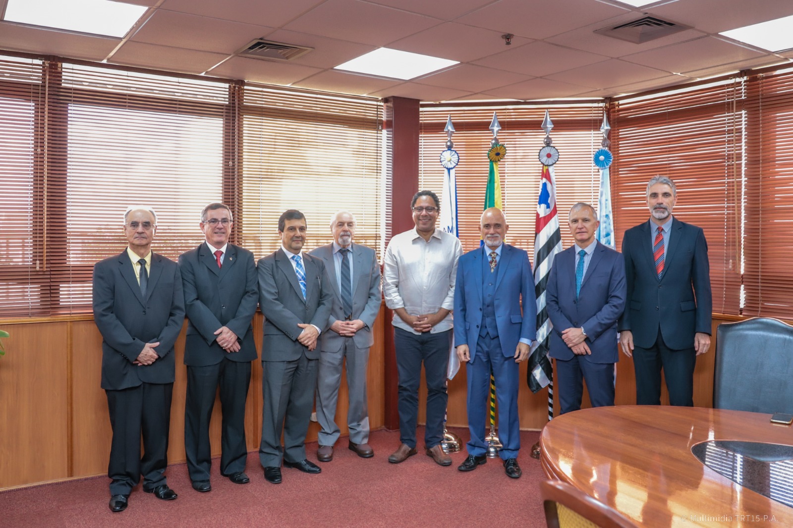 Presidente do TRT-15 recebe visita dos deputados federais Vicentinho e Orlando Silva 