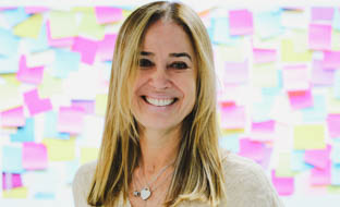 Laboratorista Daniela Macia Ferraz Gianinni