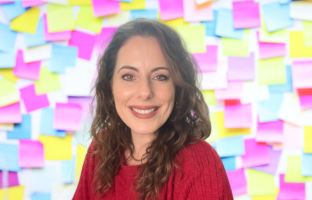 Laboratorista Isabela Tofano de Campos Leite Pereira