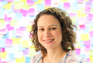 Laboratorista Karine Vaz de Melo Mattos Abreu