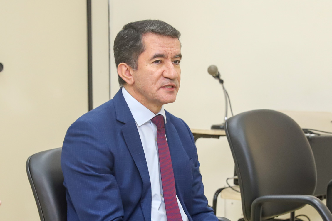 "Foto de close do Dr. Renan"