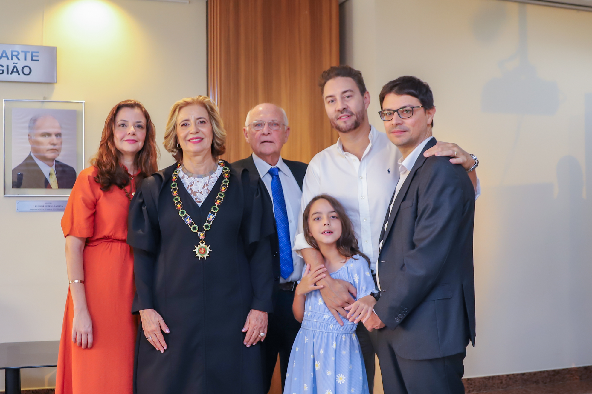 "Dra. Tereza e sua família durante o evento"