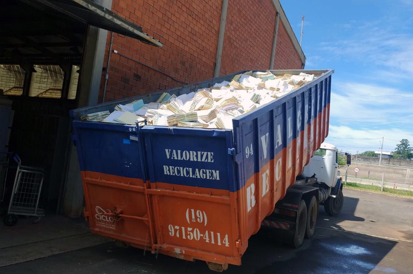 "conteiner carregado com processos findos"