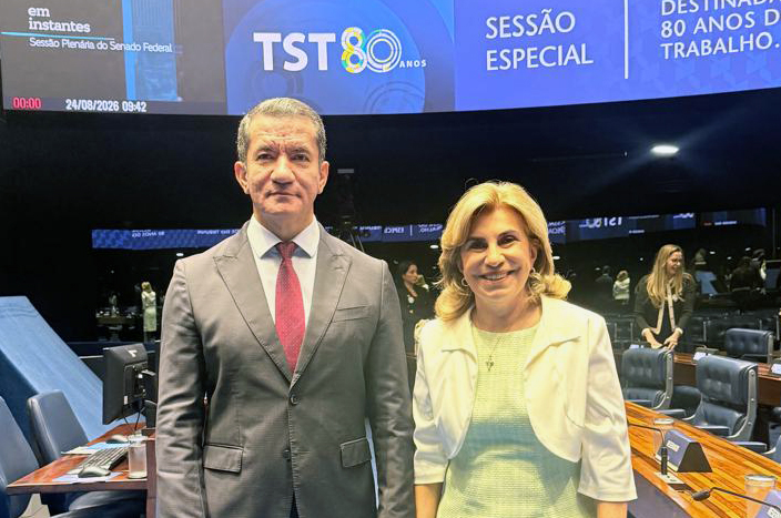 "Dr. Renan e Dra. Ana Paula na sessão do Senado"