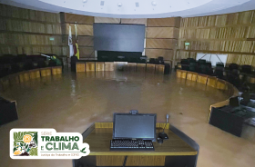 Plenário do TRT-RS alagado durante enchentes de 2024