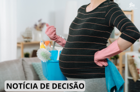 imagem de uma mulher grávida fazendo uma faxina