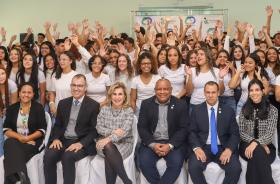 #ParaTodosVerem: formandos e autoridades posam para foto