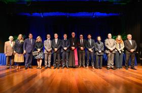 #ParaTodosVerem: autoridades da mesa alta posam para foto 