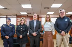 foto posada de todos no gabinete da Presidência