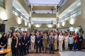 magistrados e servidores posam para foto no Espaço de Convivência