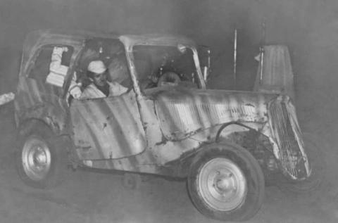 Pedro Luiz Borges, mecânico do circo Irmãos Almeida na atração circense denominada Taxi Maluco: um carro que se dividia em duas partes e saía com o motorista na parte dianteira, deicando os passageiros para trás. 