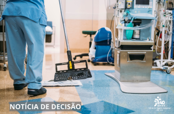 #ParaTodosVerem: profissional limpa um ambiente hospitalar