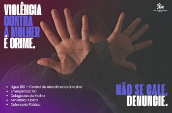 Banner roxo e preto com foto de mãos femininas cobrindo a cabeça e dados da campanha